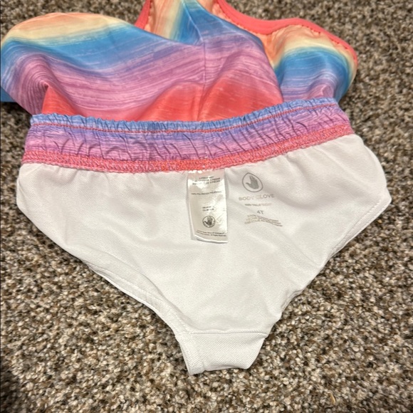 Girl’s Body Glove Colorful Athletic Tank and Shorts Set - Picture 8 of 9